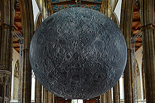 The Moon in Hull Minster